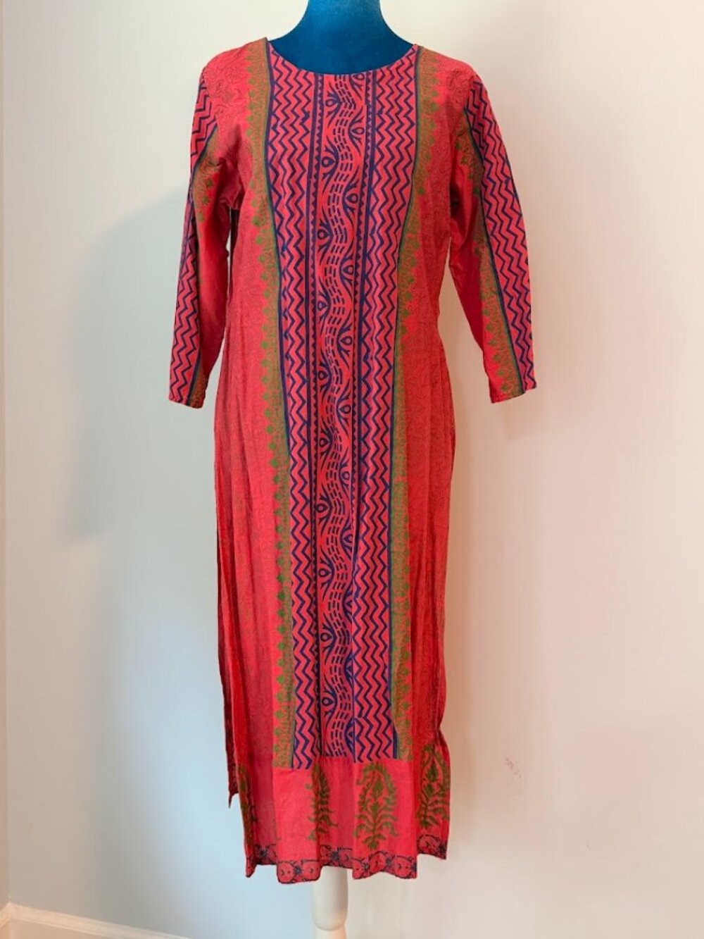 Pink & Blue Printed Kurti Vertical Pattern